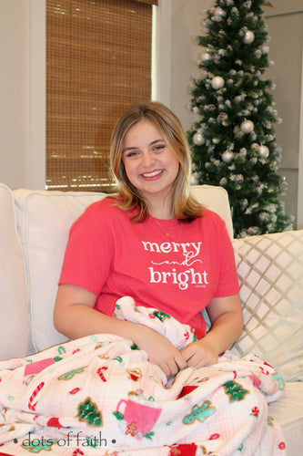 MERRY & BRIGHT red short sleeve t-shirt