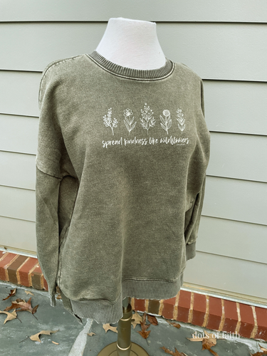 WILDFLOWER pocket olive fleece